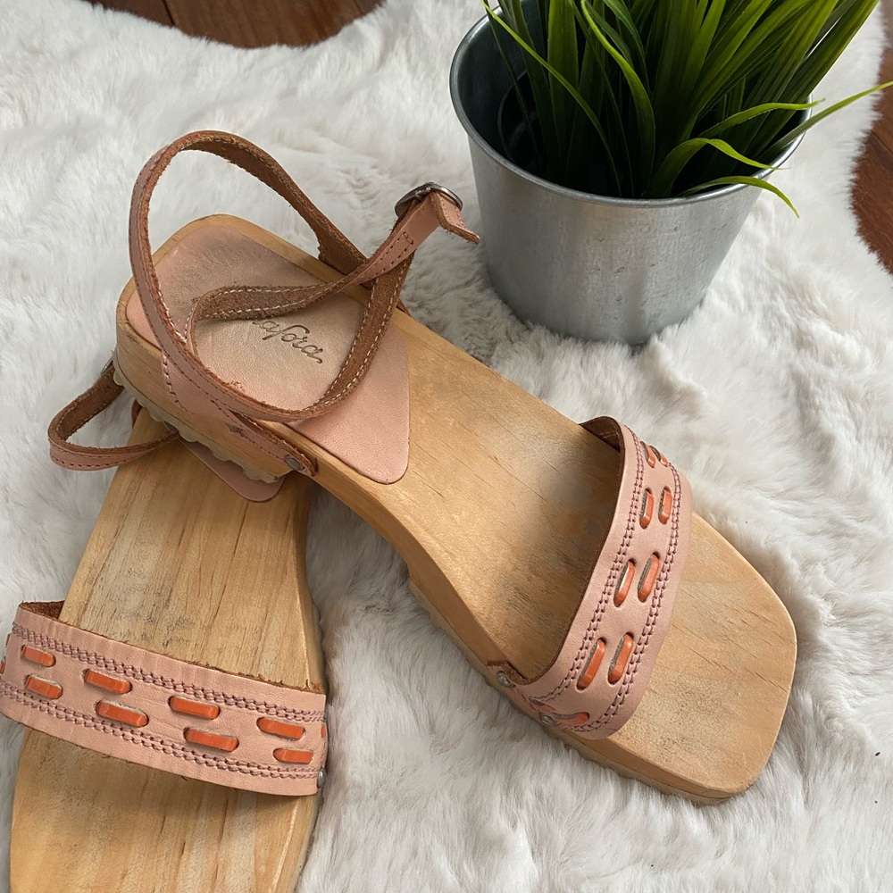 Handcrafted Clog Sandals